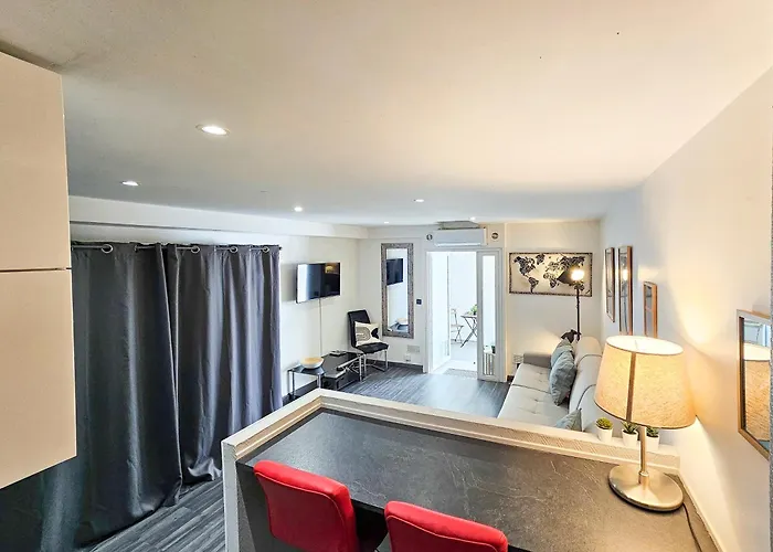 Palace Adly 2 Pers Wifi Ac Sea