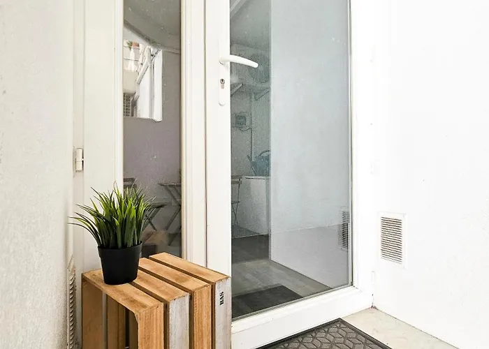 Apartment Palace Adly 2 Pers Wifi Ac Sea Nizza